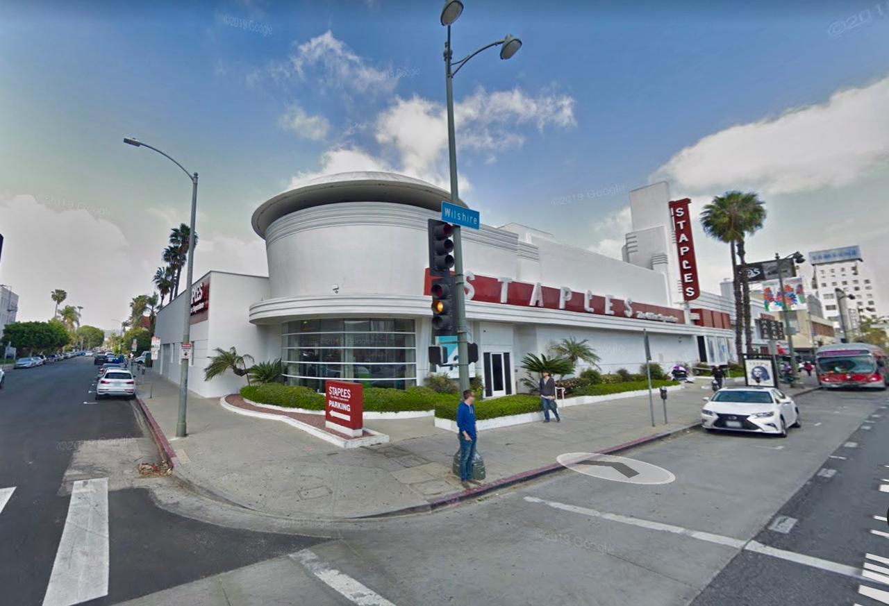 Developer Walter Marks is planning to a build a 371-unit multifamily skyscraper in Miracle Mile Los Angeles.