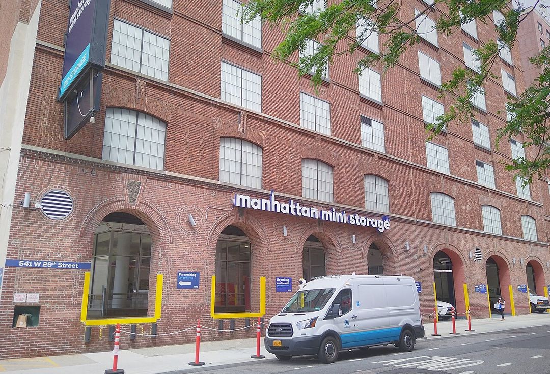 Manhattan Mini Storage Secures $2.1 Billion Refinancing for New York City Portfolio