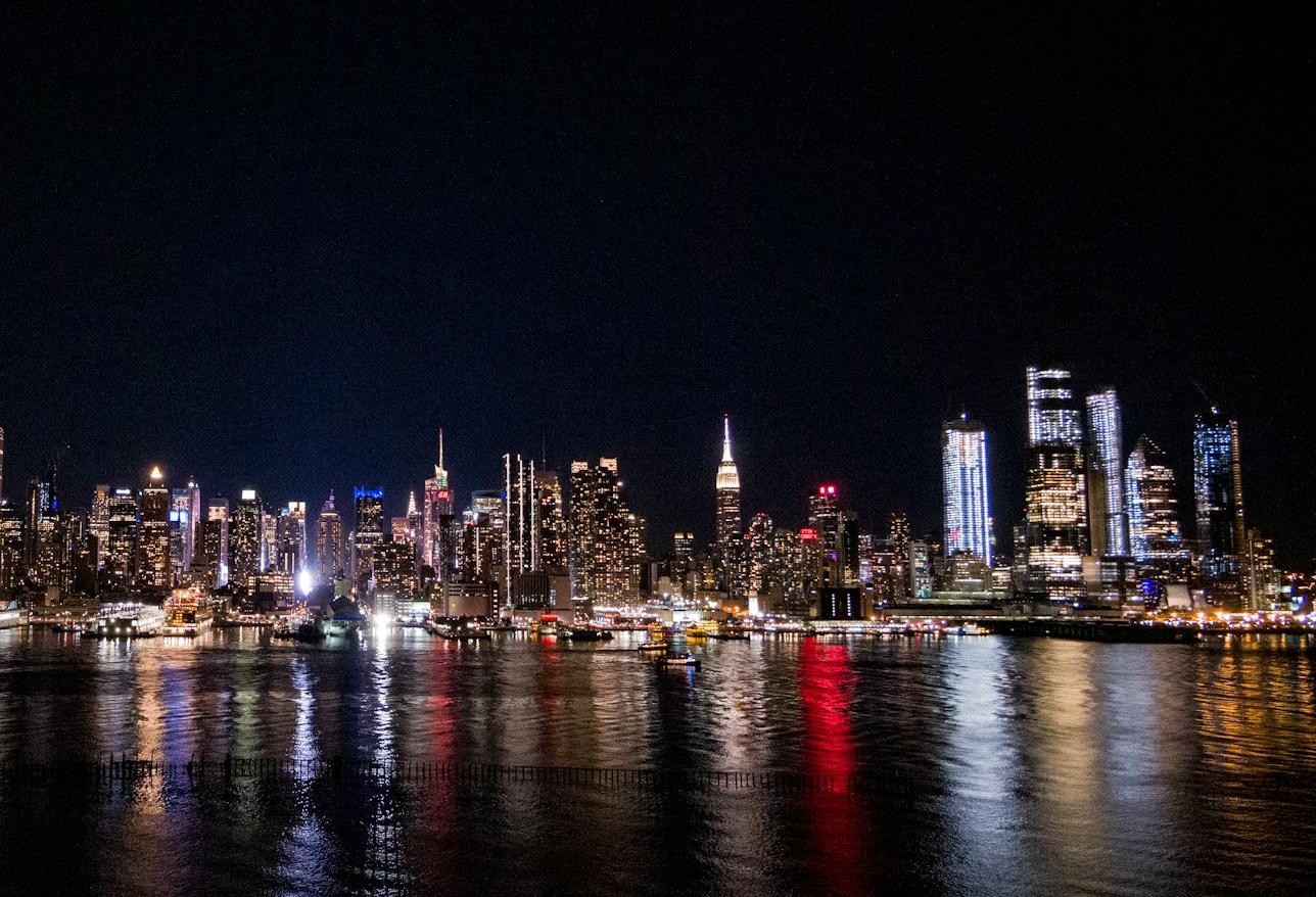 Manhattan at night 