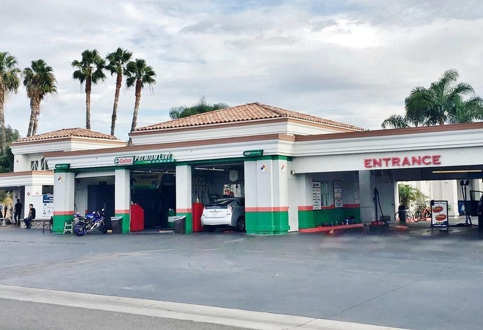 All Star Car Wash and Castrol Oil and Lube Center located at 465 N. McKinley Street in Corona