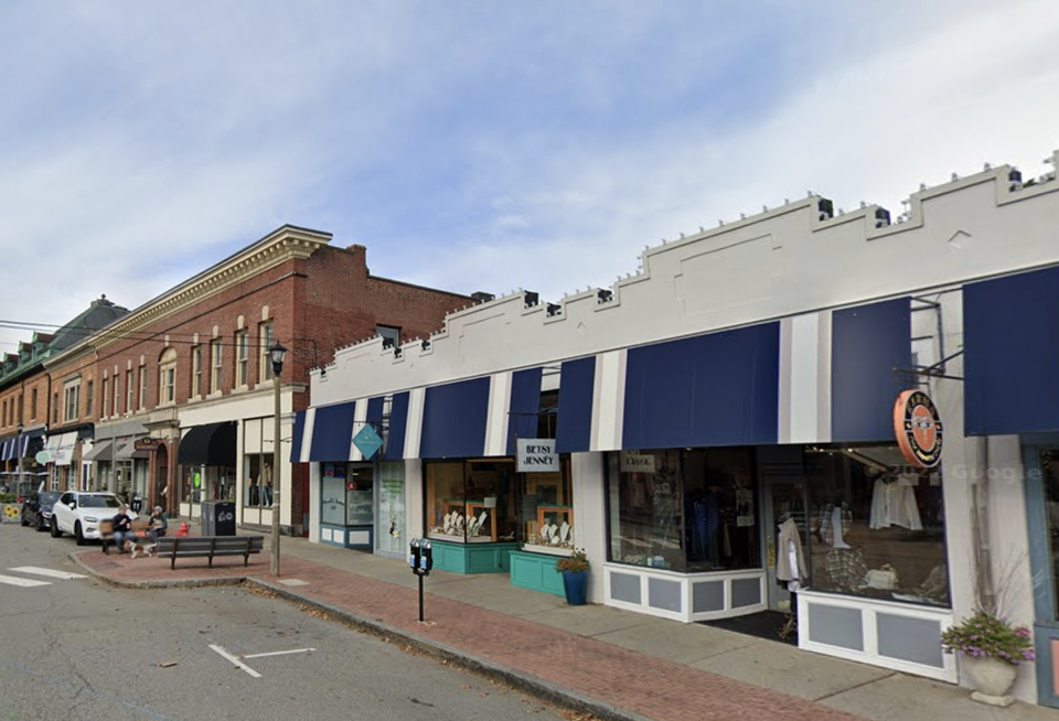 Storefronts on Union Street in Newton Centre.