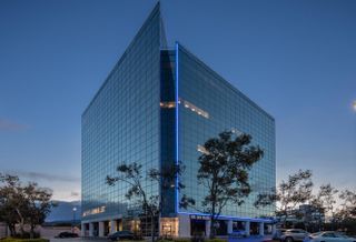 Woodstock Buys One Bay Plaza