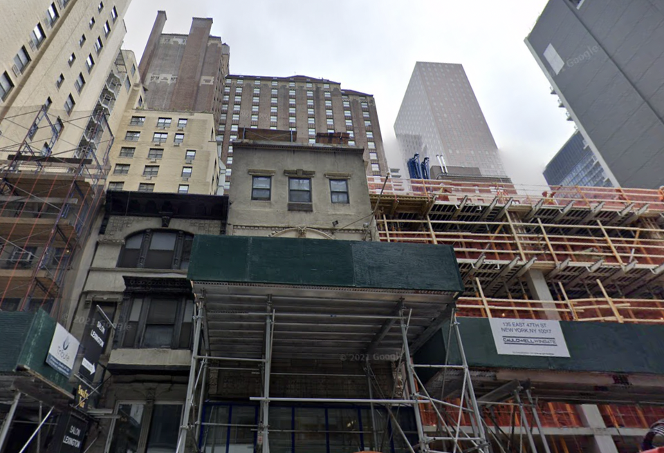131-141 East 47th St