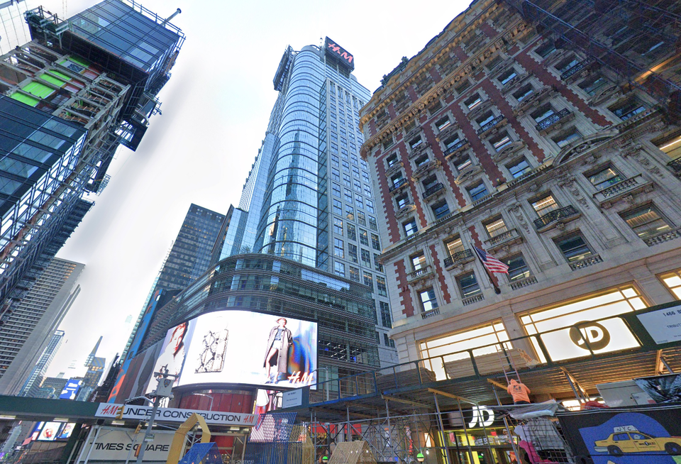 One Five One, a 1.8M SF office tower owned by Durst Organization