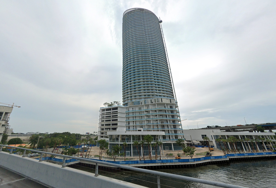 Chetrit Group nearly finished a 54-story apartment tower on the Miami River before selling a majority stake in it and surrounding land to a partnership led by Flow.