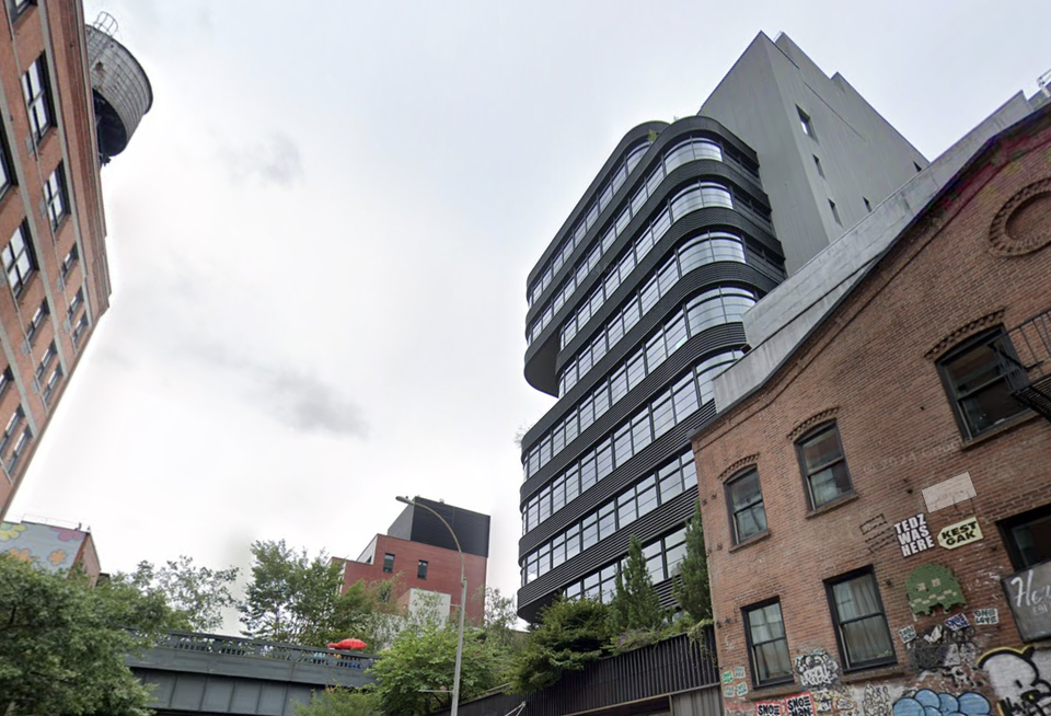 512 West 22nd St