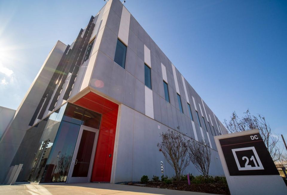 Equinix DC21 site