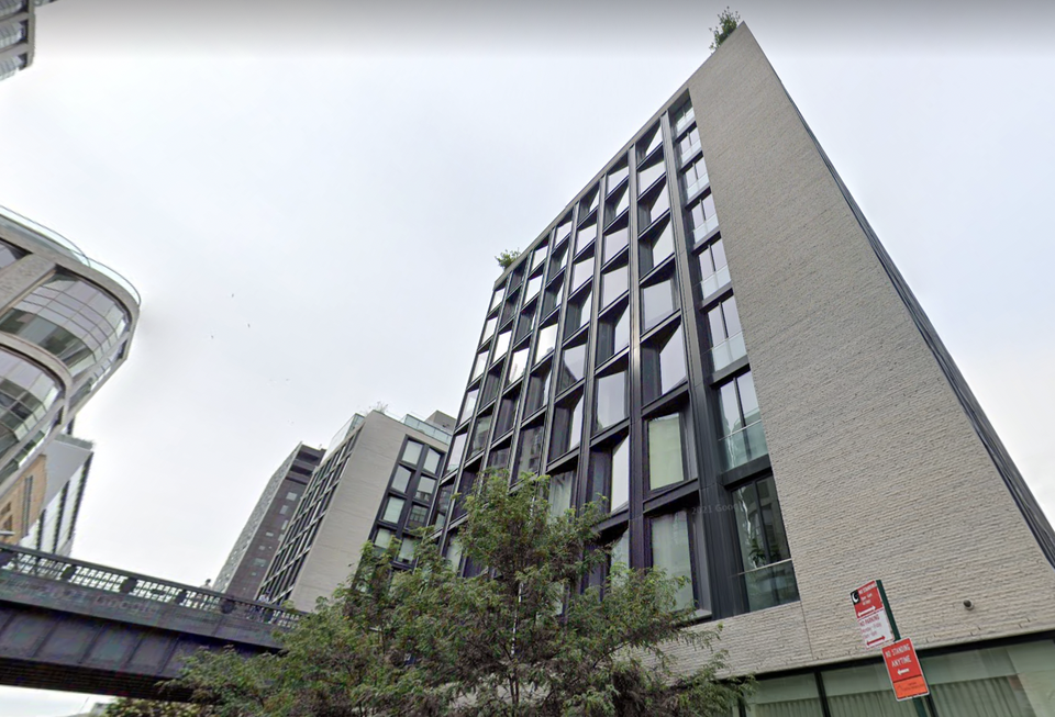 HFZ Capital's 505 West 19th St. condo building is facing foreclosure, according to a lawsuit
