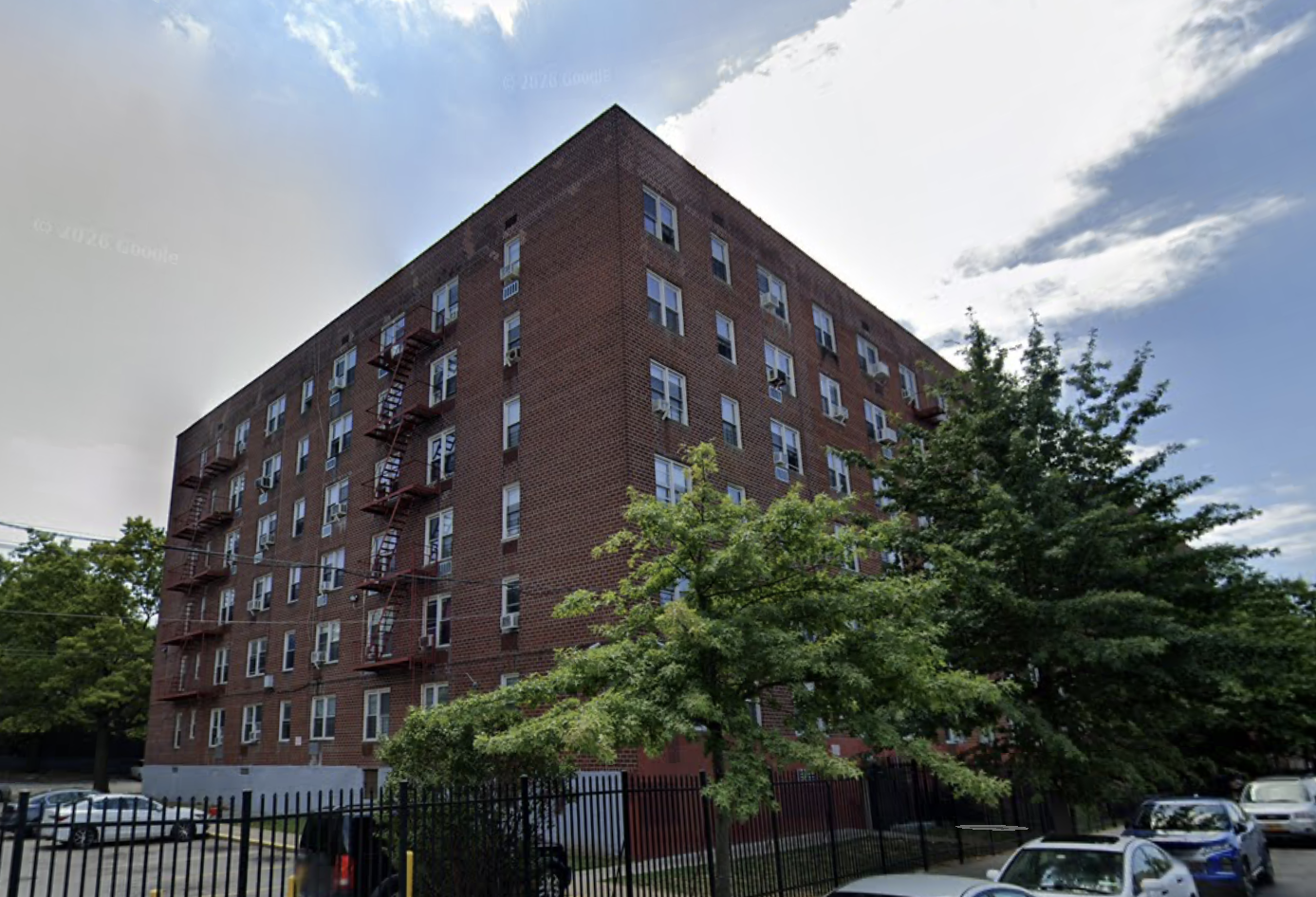 240-280 Park Hill Ave., one of three properties making up a complex that traded for $364.7M this week.