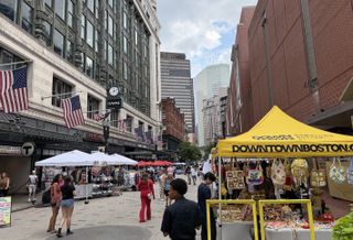 Downtown Boston's weekly Arts Market on Summer Street.