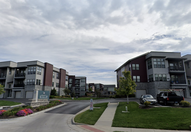 Varia US' Residences at Echelon Apartments in Missouri