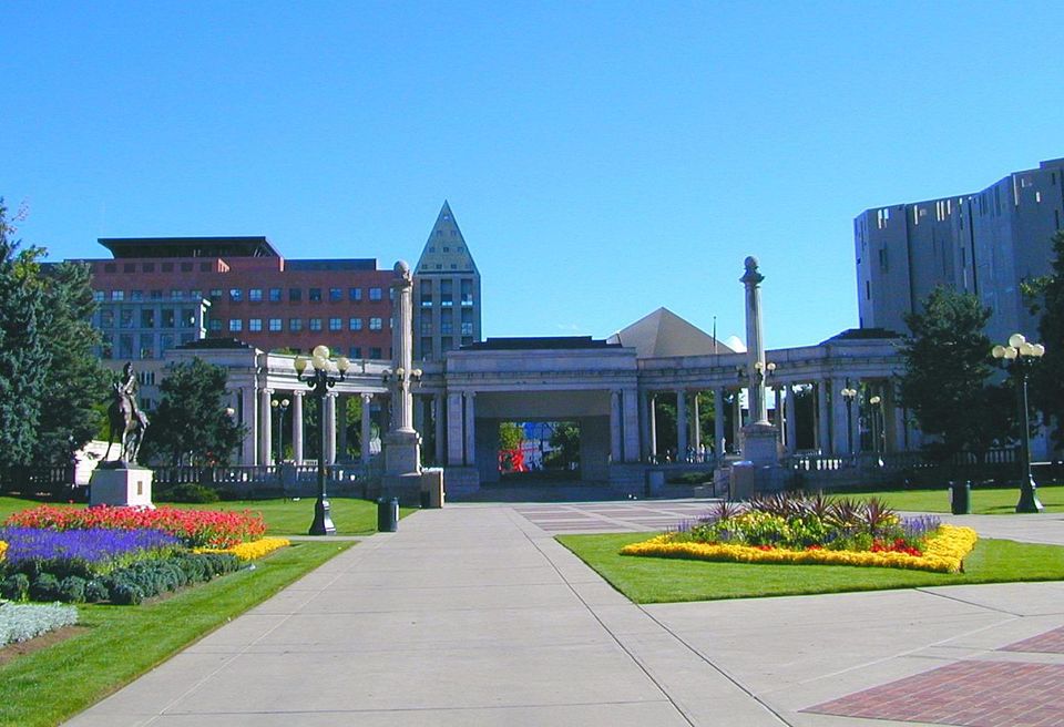 A wikimedia image of Denver's Civic Center Park in the spring or summer