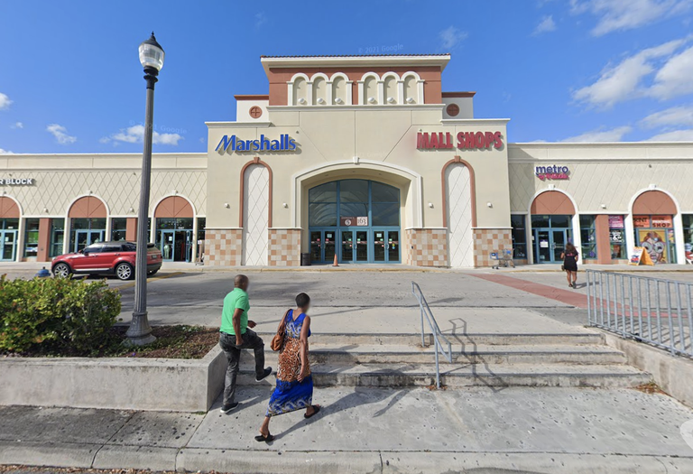 Mall at 163rd North Miami Beach 1205 NE 163rd St -- Tuesday Properties - Taillard Capital - Ark Ventures - Strategic Capital Alliance