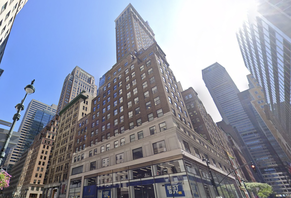 535 and 545 Fifth Ave., where the Moinian Group put up $10M of its own cash to score new CMBS financing.