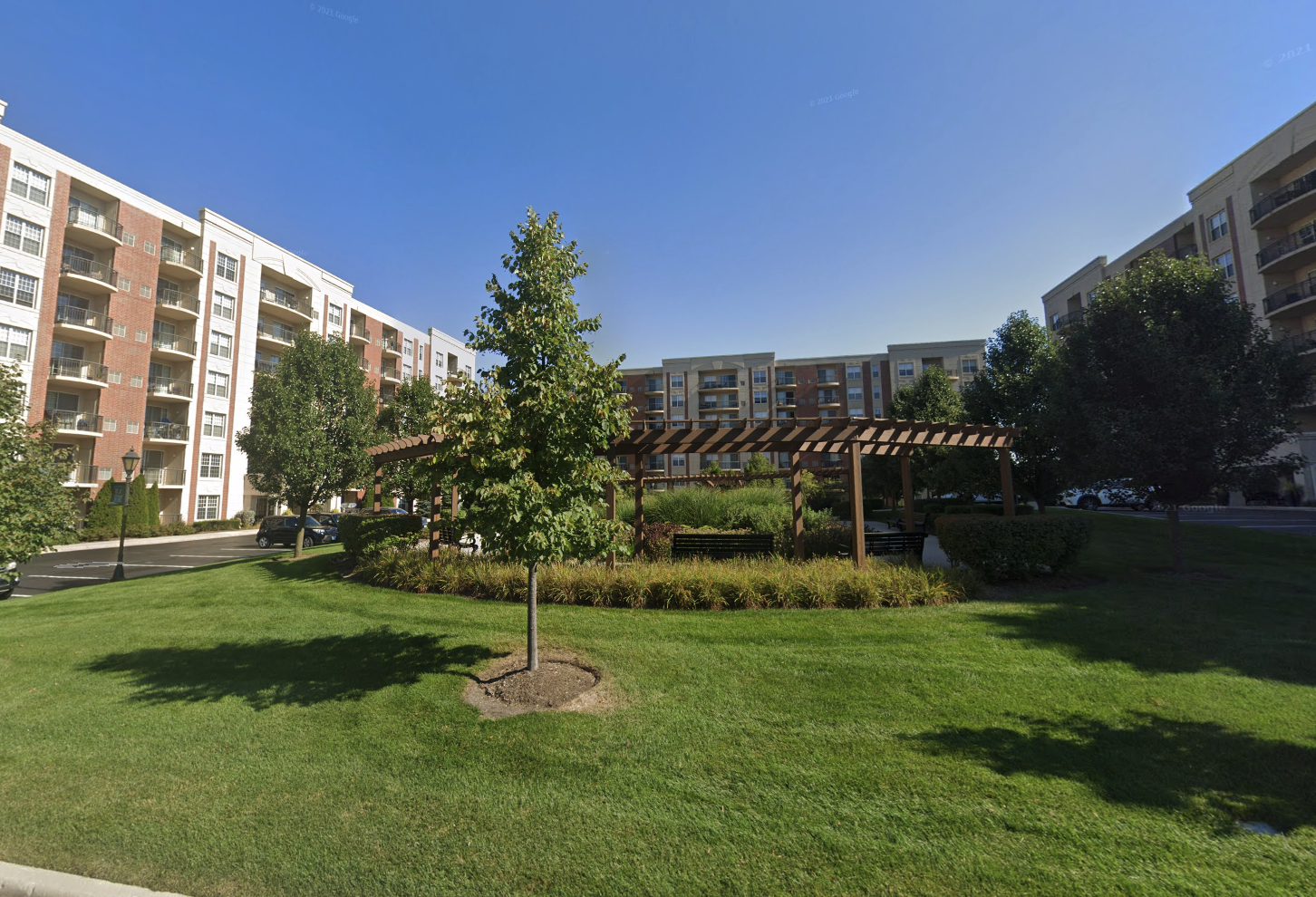 This Week's Chicago Deal Sheet: The Laramar Group Picks Up A Suburban Multifamily Complex