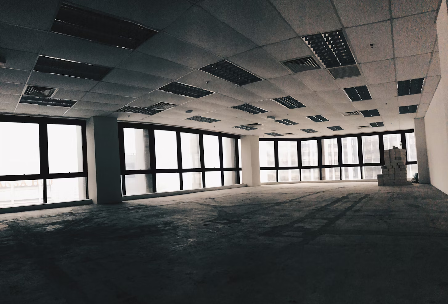 Ofice space that's been abandoned