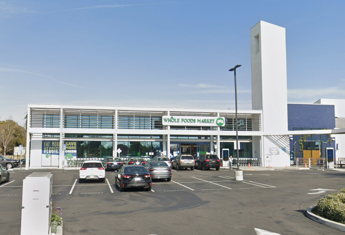 Santa Monica Whole Foods Sells For Record Per SF Price As Investors Continue To Shop Grocery Stores