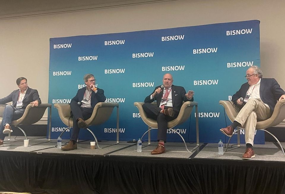 Steve BaileSTEVE BAILEChief Development & Operating Officer, Selig EnterprisesJohn RobbinsJOHN ROBBINSSenior Managing Director, Granite PropertiesTravis GarlandTRAVIS GARLANDManaging Director, Office, Portman HoldingsCarlos TorresMODERATORCARLOS TORRESDirector, Gilbane Building Company