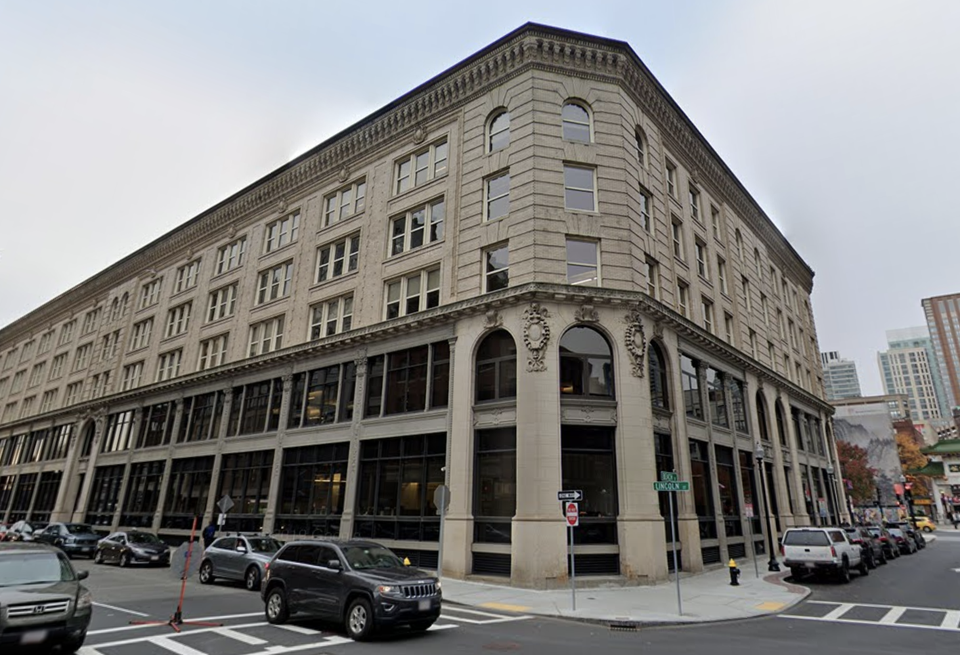 179 Lincoln St. was put on the market and is expected to sell for $76M less than what owner Blackstone paid for it in 2020.