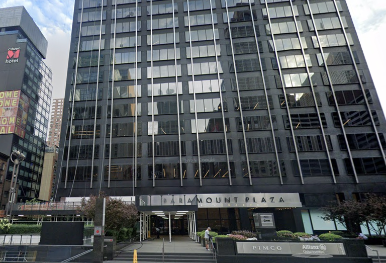 Paramount Plaza