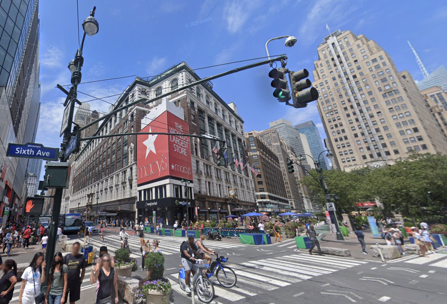 Macy's is among the retailers reporting a downturn in consumer spending during Q2 2023, prompting questions about how retailers will fare during the second half of the year.