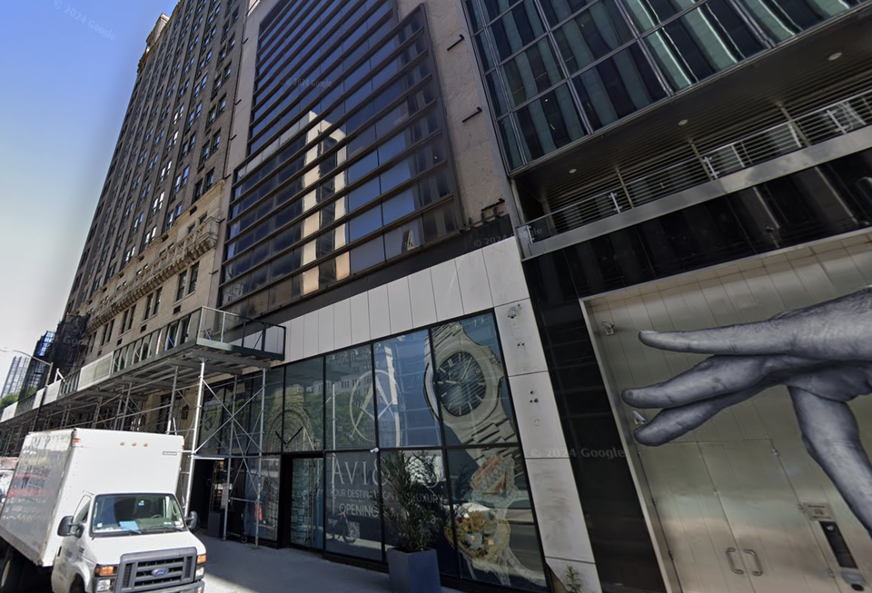 5 E 59th St