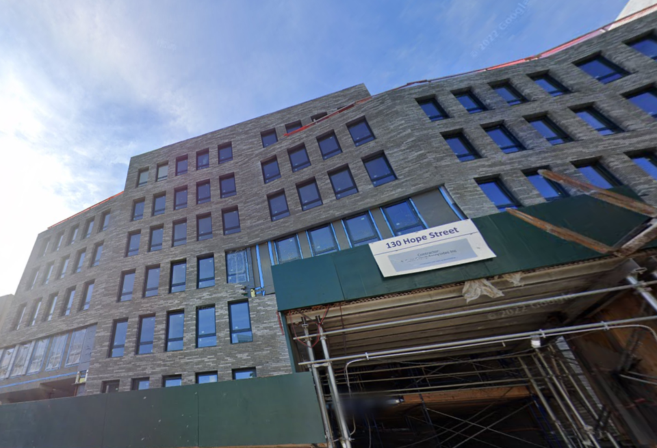 Clipper Equity scored an $85M refinancing deal for its luxury multifamily property 130 Hope St. in Williamsburg, Brooklyn.