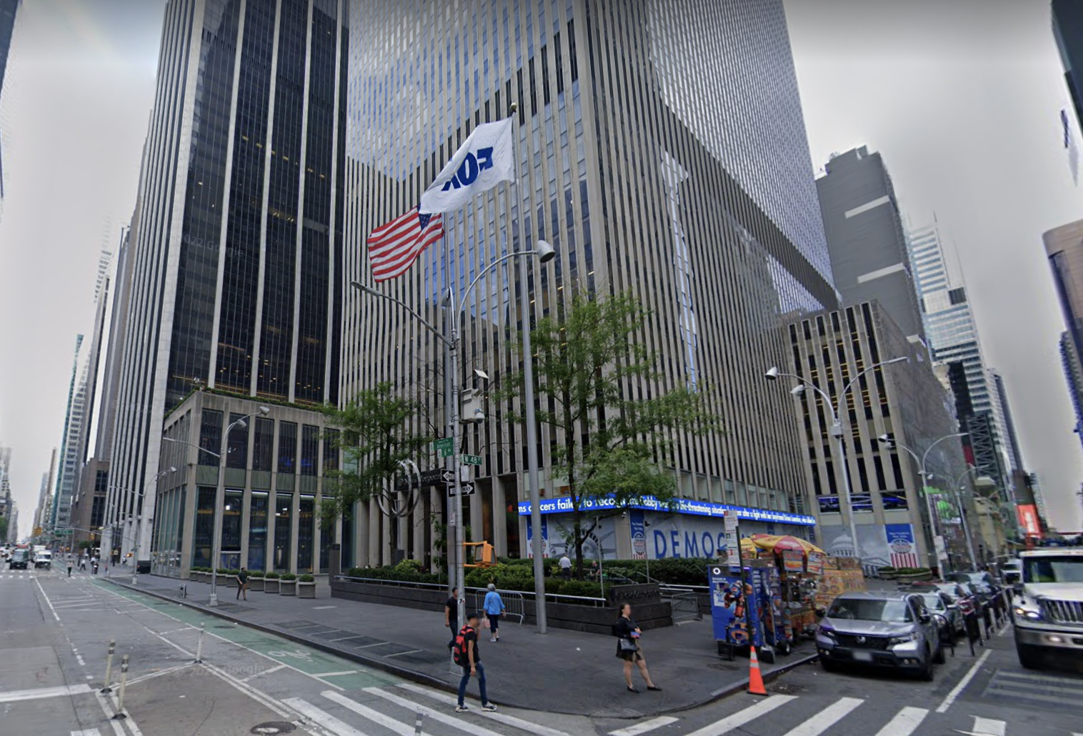 1211 Sixth Ave., where Fox Corporation and News Corp. renewed lease agreements totaling a joint 1.2M SF through 2042.