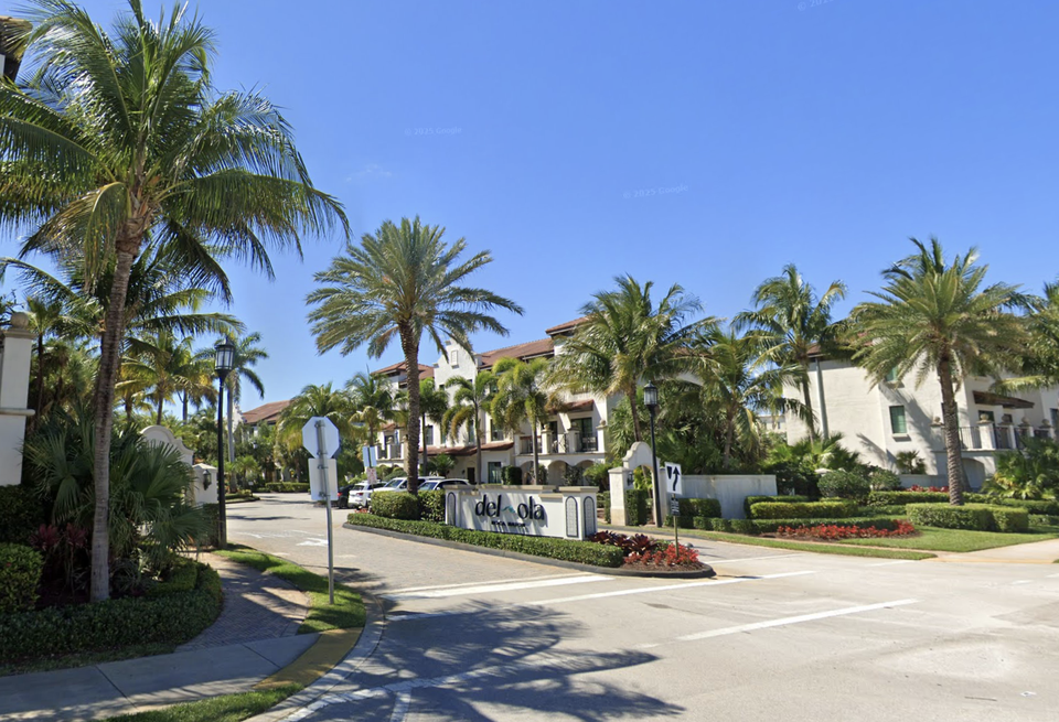 Del Ola Apartments Boca Raton