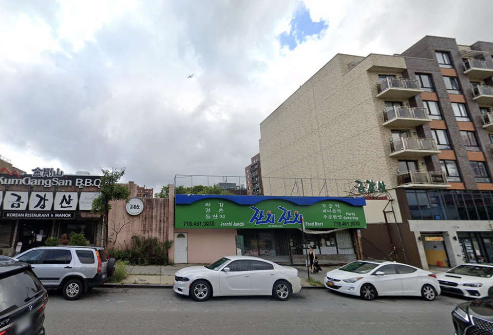 The development site at 138-18 Northern Boulevard, Flushing, where Sunlight Development negotiated a $92M construction loan for a new condo building this week.