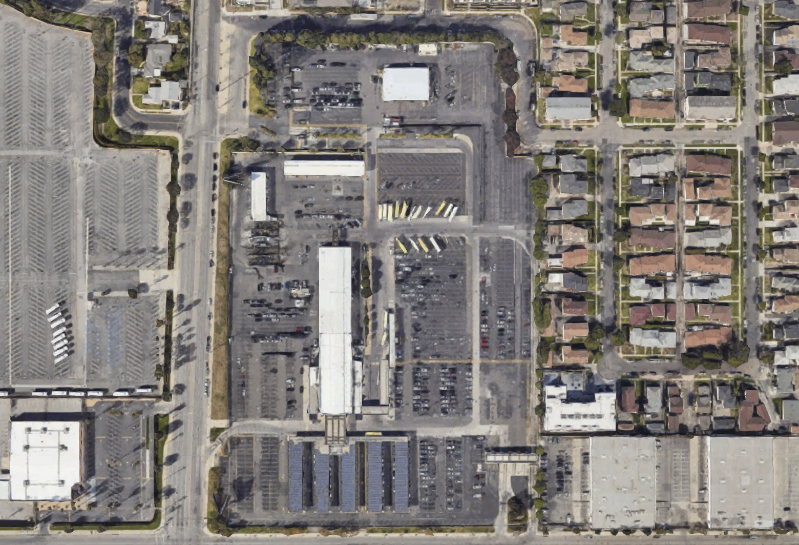 Rexford Buys LAX Rental Car Lot For $143M