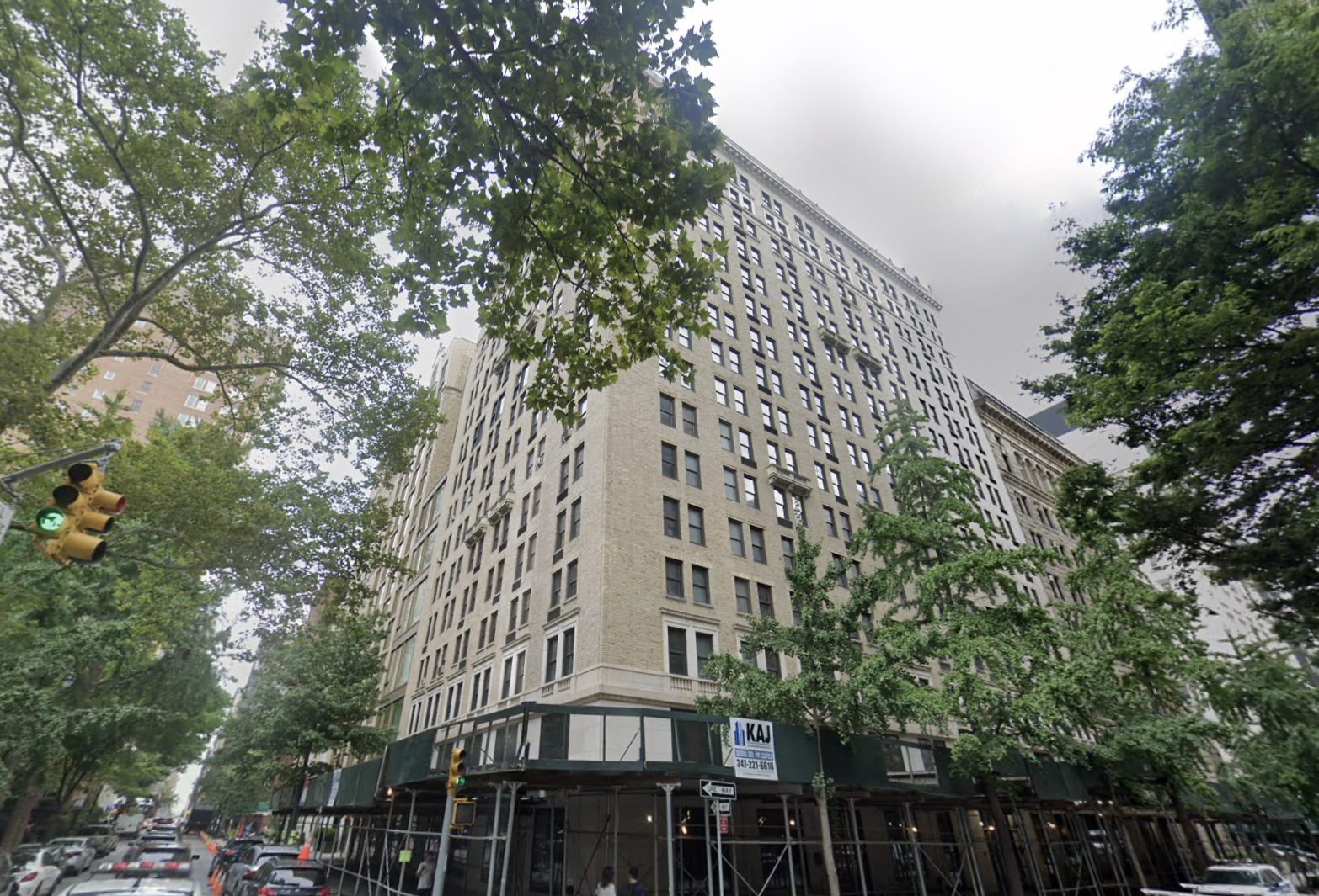 MCR Hotels signed a $179.8M ground lease for the Gramercy Park Hotel this week.