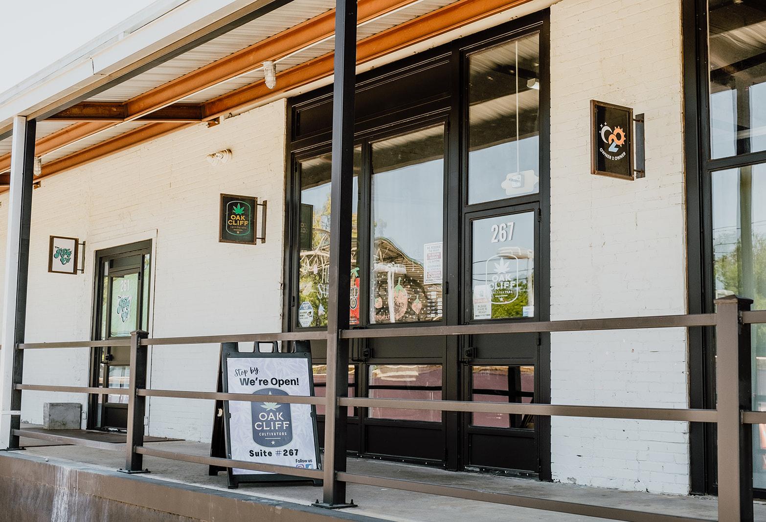 Millions Of Square Feet Of Texas Hemp Retail Saved By Last-Minute Veto