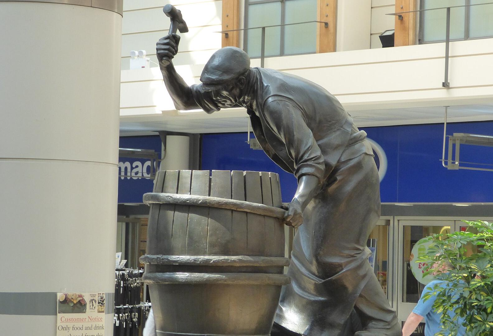 Signs Of Mounting Distress Emerge As £700M Investment Manager Goes Into Administration