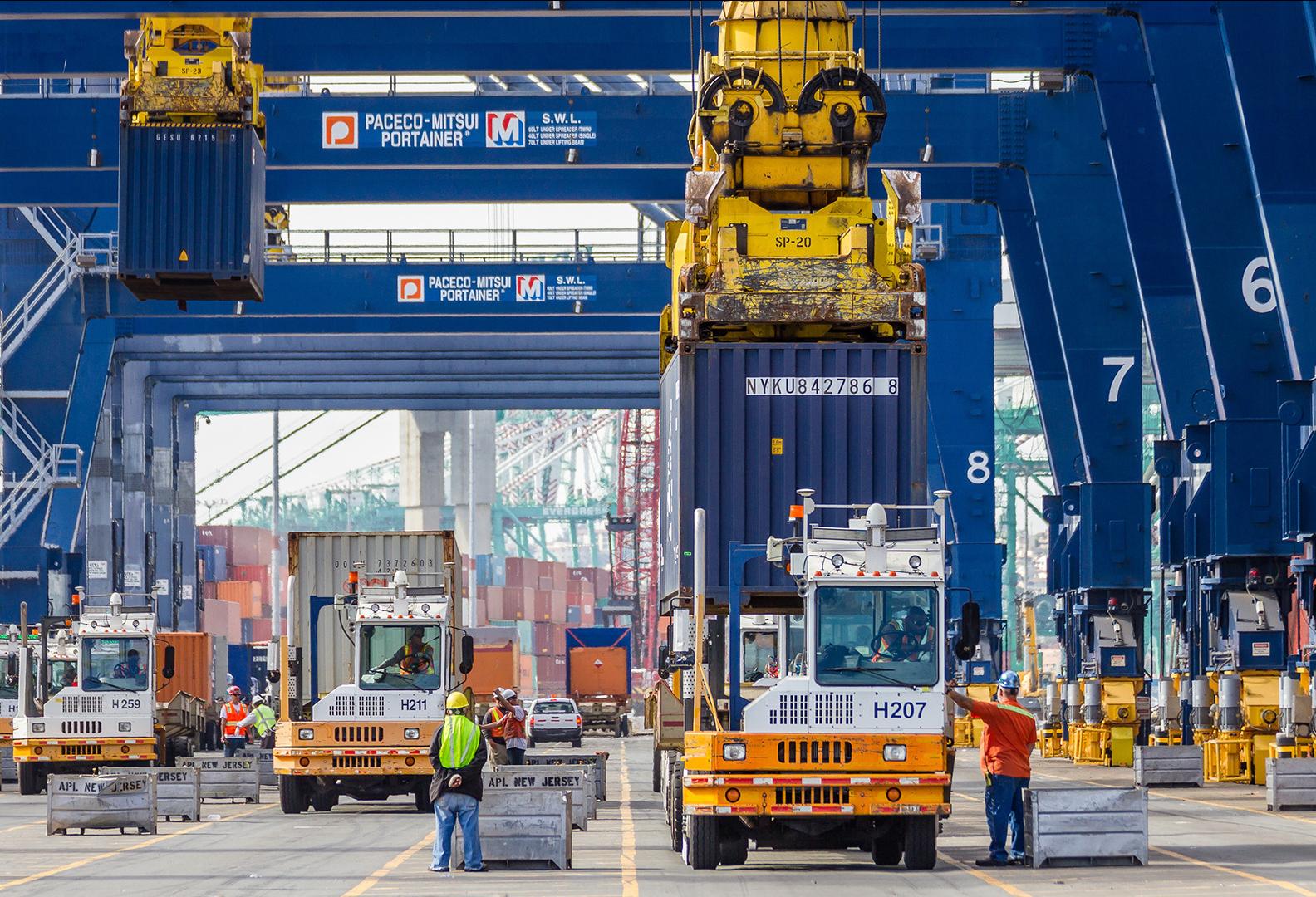 West Coast Port Workers To Vote On Labor Agreement