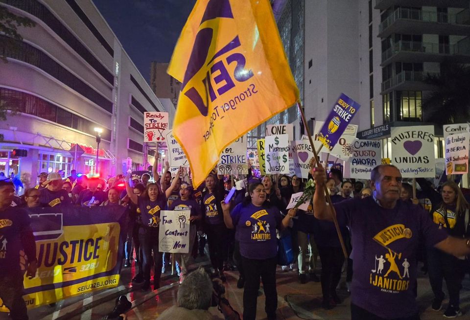 Miami Janitor Strike 32BJ Service Employees International Union 32bj SEIU March