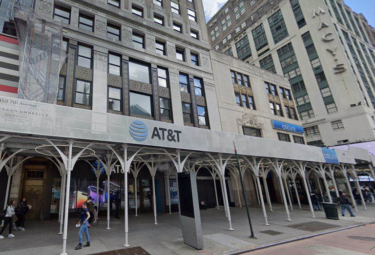 AT&T was among the chain retailers with the highest number of closures in NYC this year, according to a new report from the Center for an Urban Future.