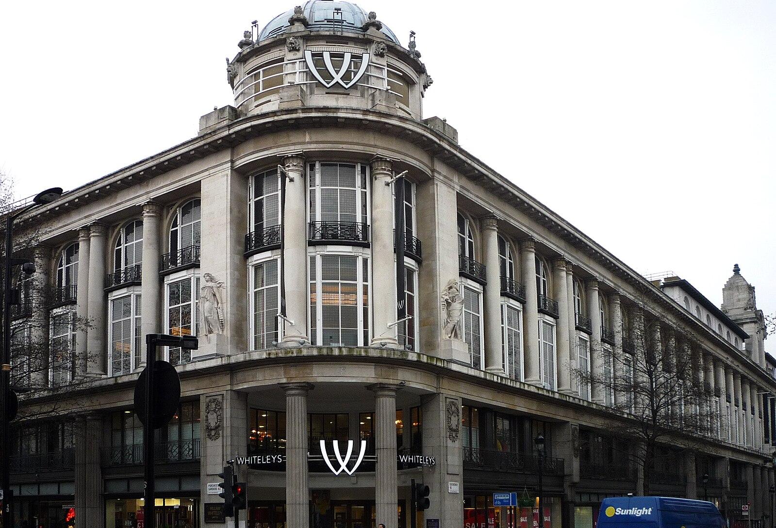 Hong Kong Investor Sells £1.7B Of London Apartments