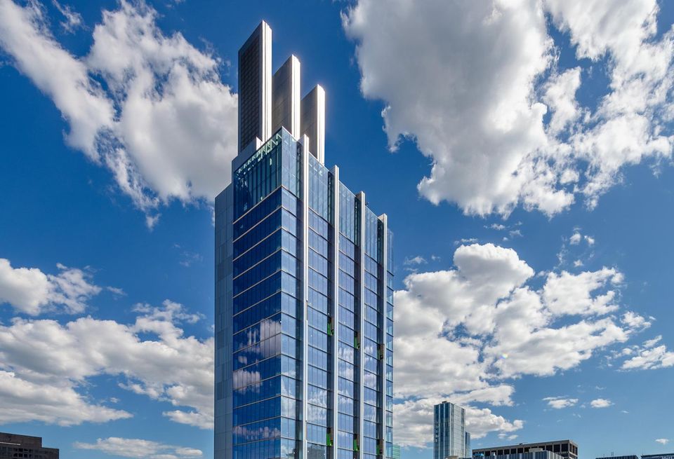 425 Park Hero-4526-HDR_credit_Alan_Schindler