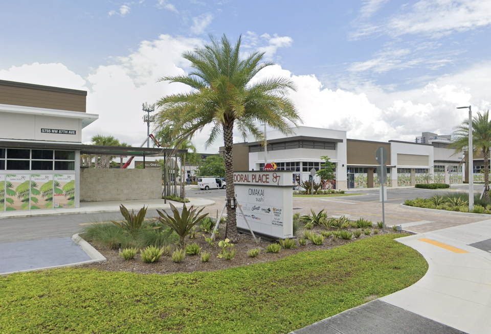 Doral Place 87 Retail