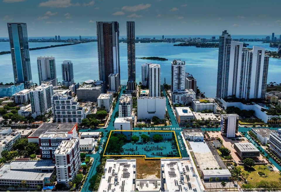 2200 Biscayne Blvd Colliers Crescent Heights