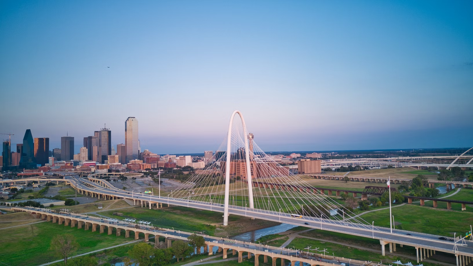 Skyline view of Dallas, Texas 