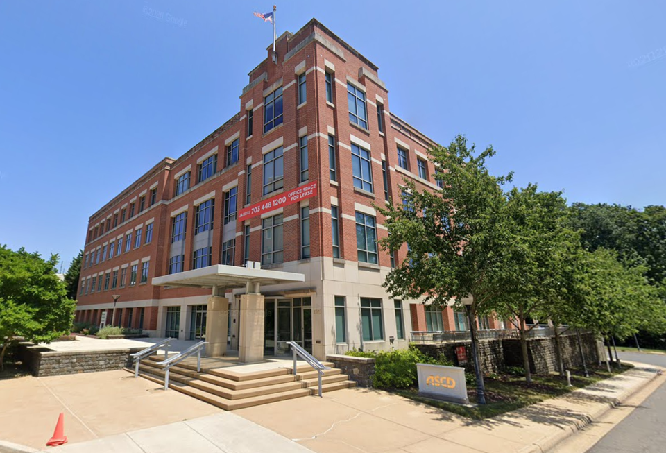 1703 N Beauregard St. in Alexandria, Virginia