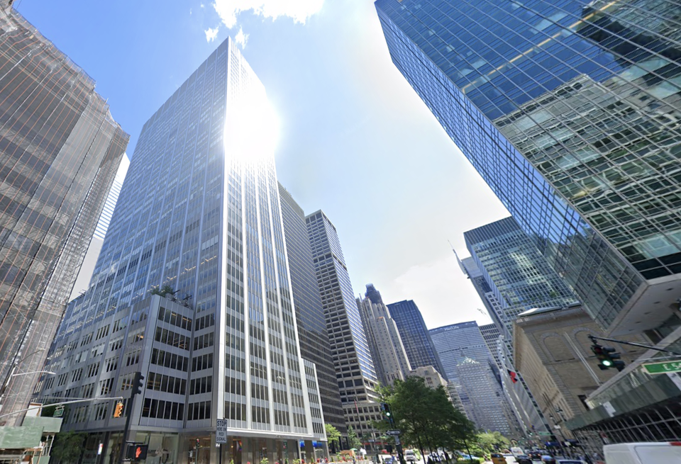 452 Fifth Ave., where private equity company 17Capital signed a 16K SF lease this week in a relocation from One Vanderbilt.