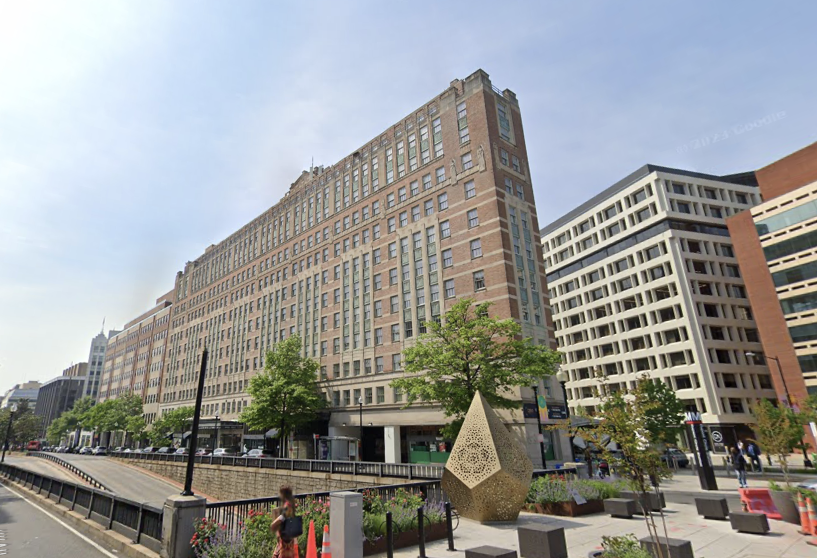 The office building at 1350 Connecticut Ave. NW has changed hands from Peter N.G. Schwartz to Guardian Life Insurance Co. 