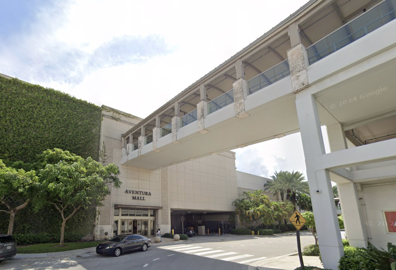 Florida's Aventura Mall had a 4.4% vacancy rate at the end of Q2 2025, below the national average.