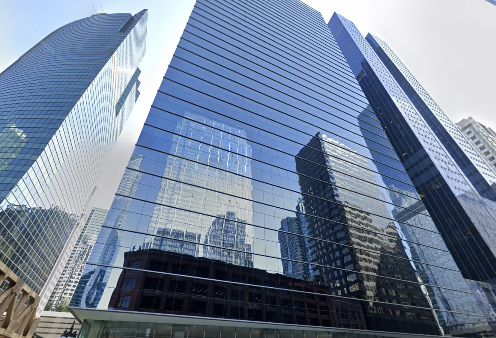 This Week's Chicago Deal Sheet: Neuberger Berman Signs Lease For Top Floors Of West Loop Building