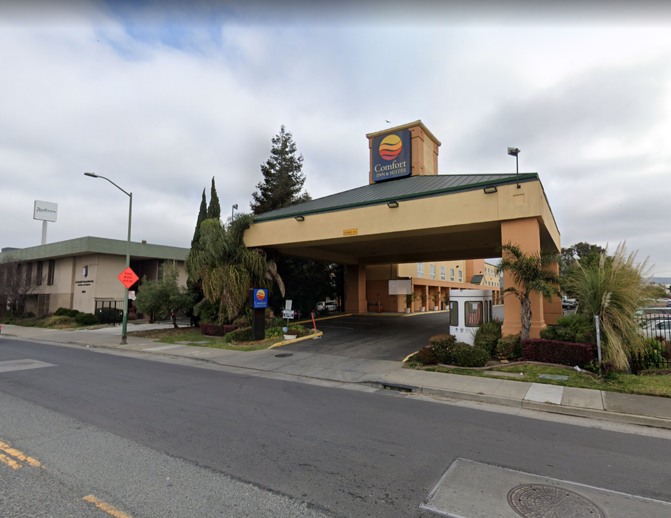 Comfort Inn & Suites Oakland