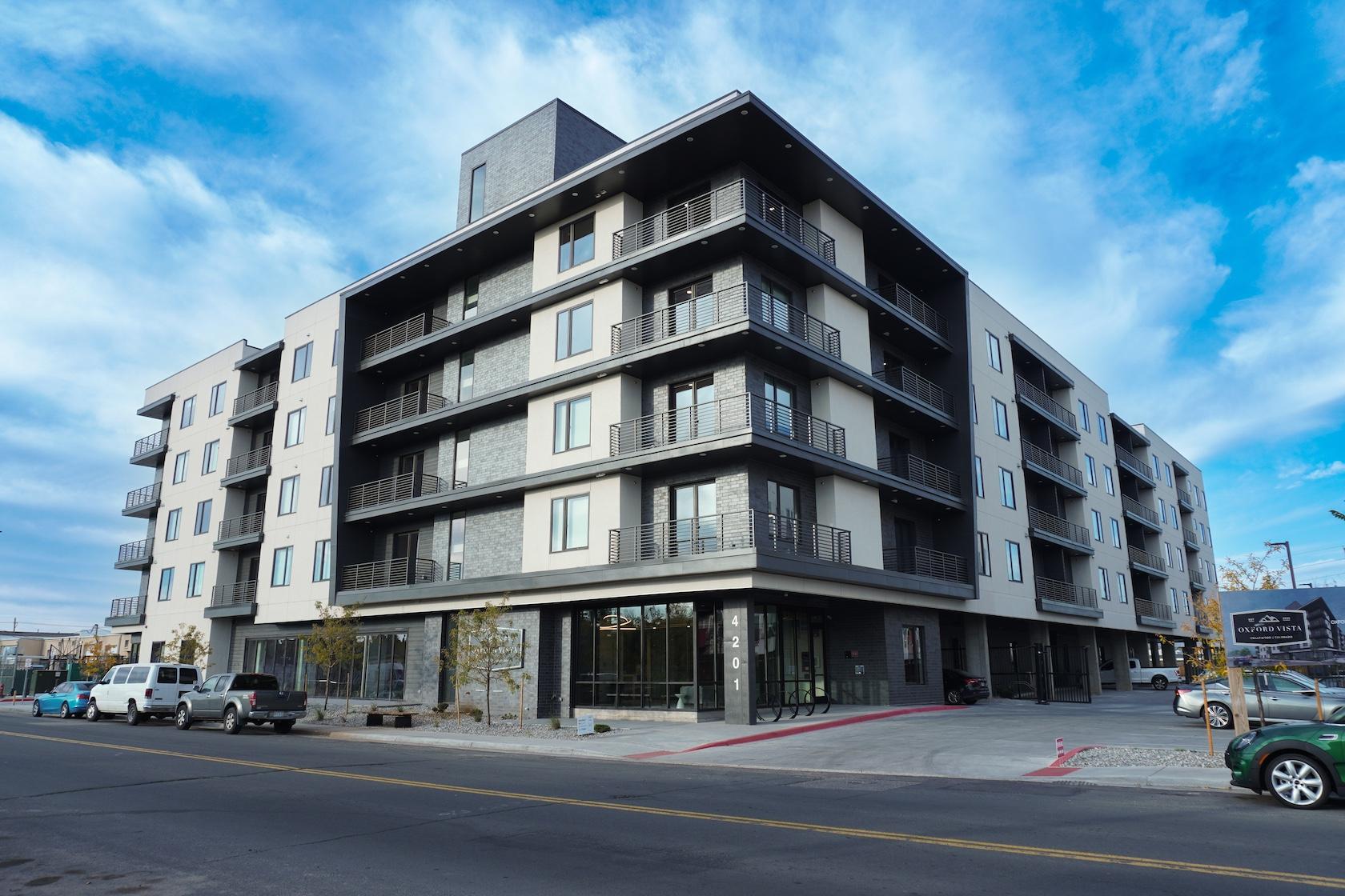 Oxford Vista Apartment, Englewood, CO
