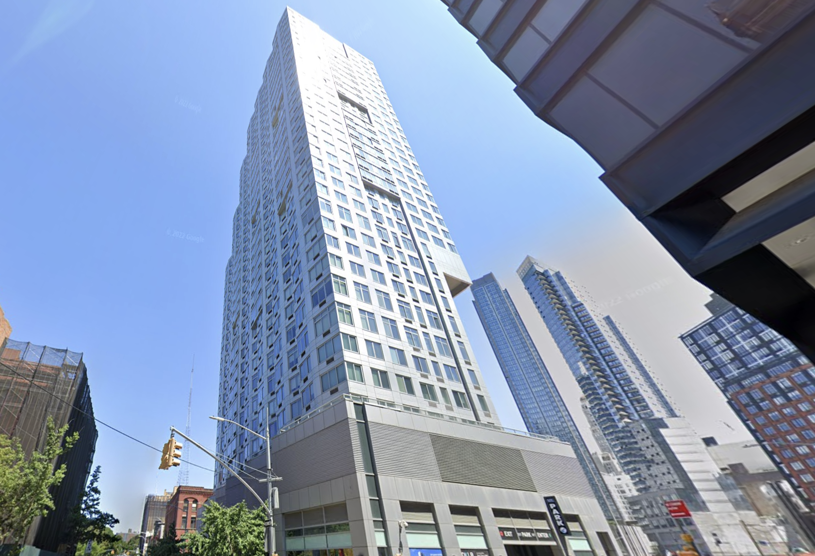 80 Dekalb Ave